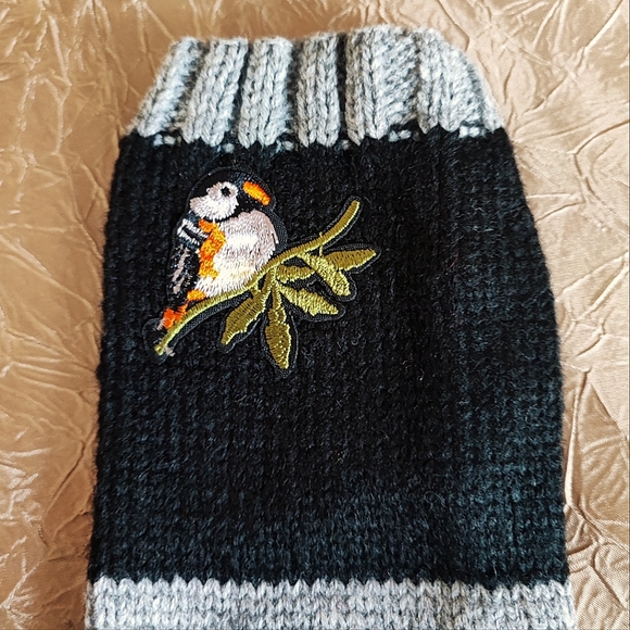 Fingerless Gloves Thumb Holes Black &  Gray Grey Embroidered Birds Mittens NEW - Picture 7 of 11